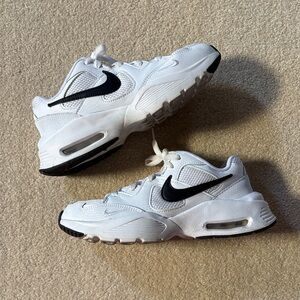 Nike Air Max fusion black and white sneakers